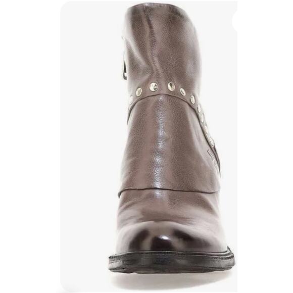 Brown Leather Ankle Boots - Picture 4 of 5